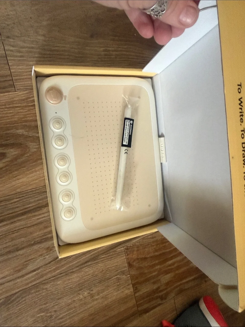 Q6 White Drawing Tablet with Stylus - Portable Digital Sketchpad